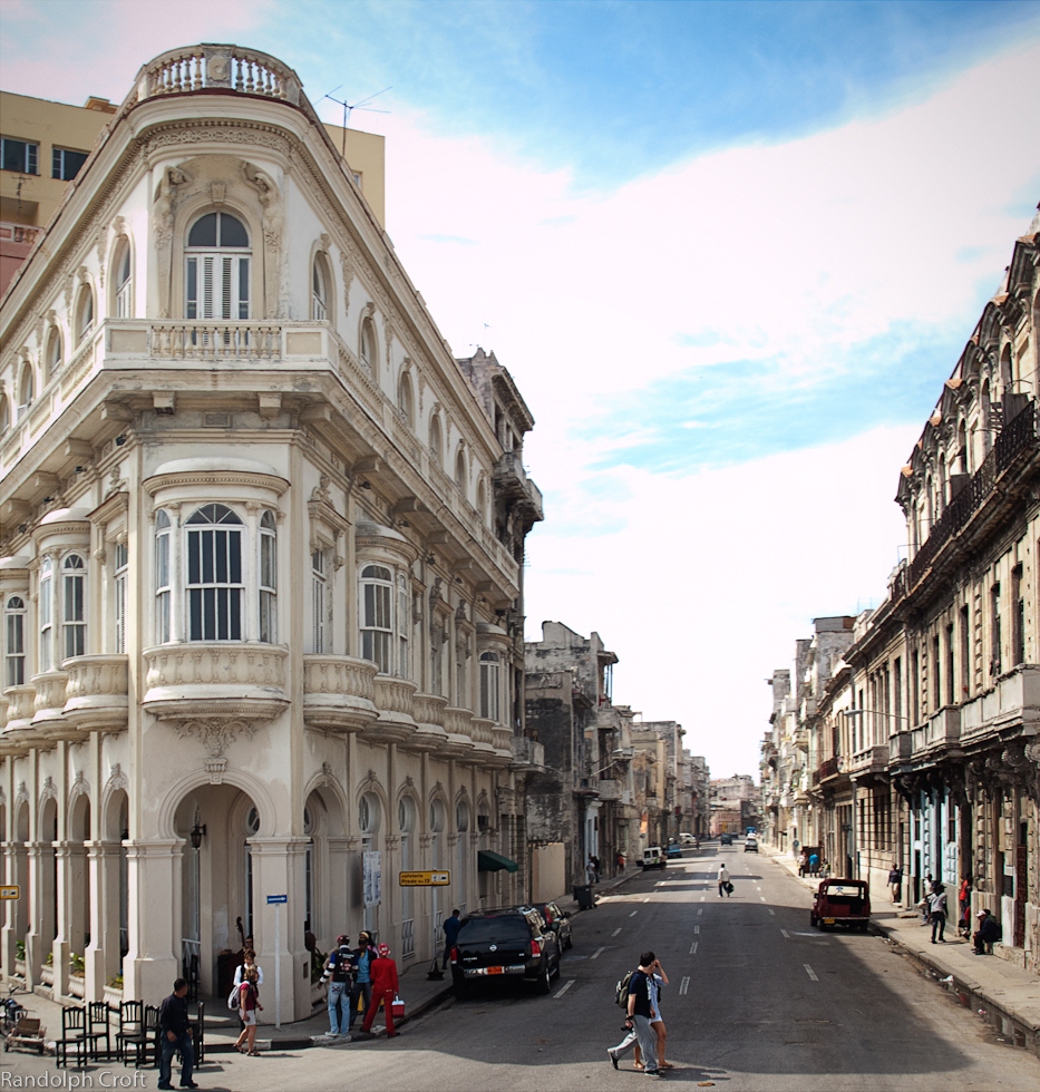 Paseo del Prado and San Lazaro Street